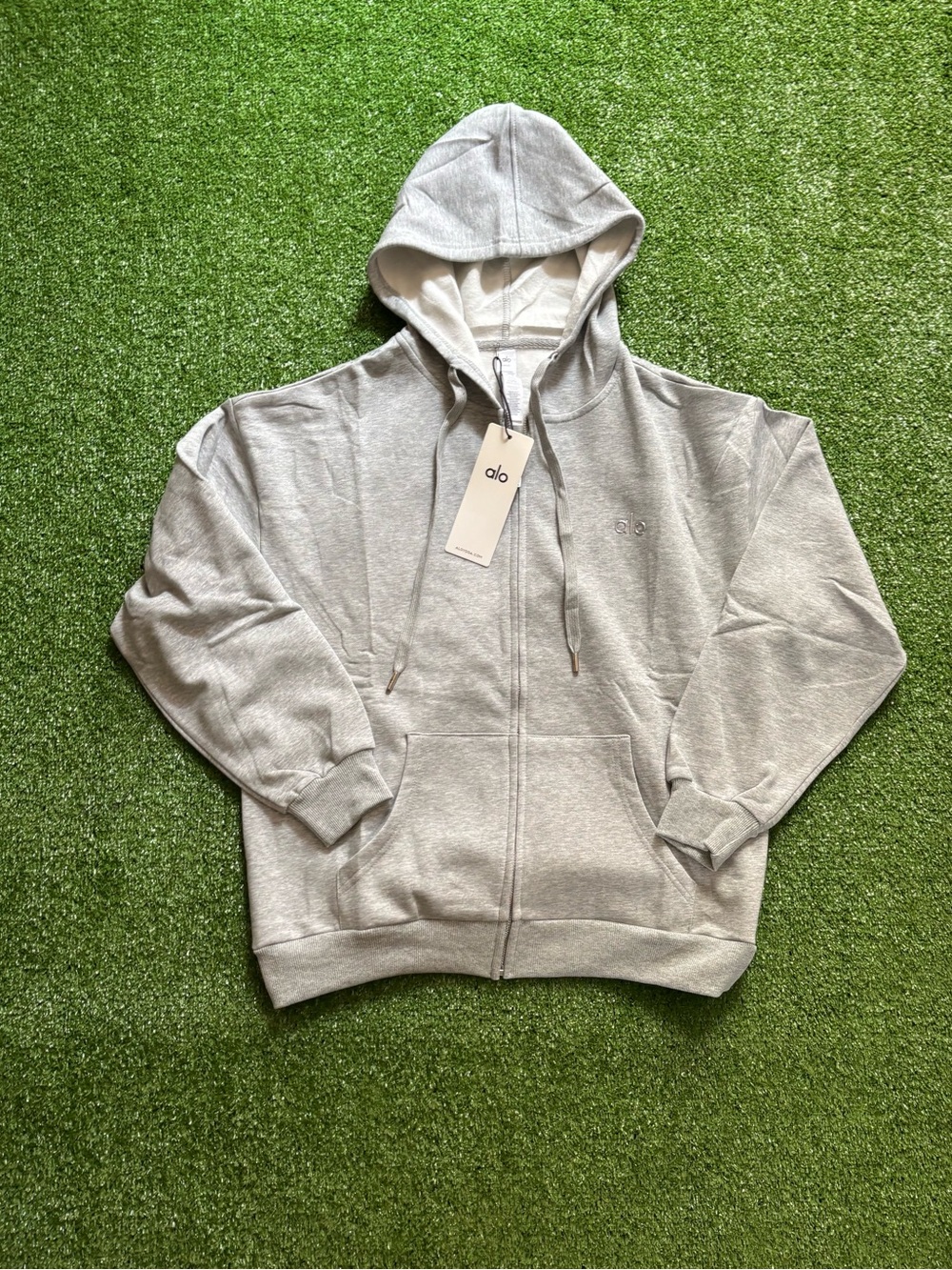 ALO Yoga Men’s Light Gray FullZip/ Navy Hoodie